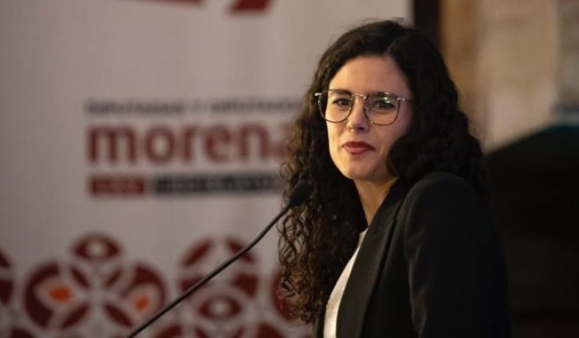 La presidenta confirma la salida de Estela Ríos, propone a Luisa María Alcalde para el cargo y sostiene que cualquier funcionario que busque competir deberá renunciar