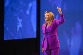  La presidenta afirmó que ninguna colaboración en materia de seguridad puede realizarse al margen del gobierno federal y anunció que buscará diálogo con la gobernadora María Eugenia Campos. Señaló que ya se pidió información formal a Estados Unidos.