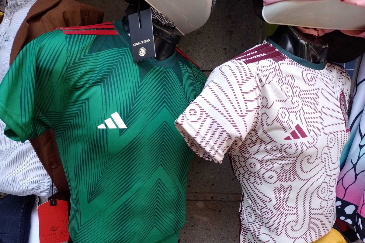 El operativo se realizó en 23 locales de Plaza Olimpia, en la alcaldía Cuauhtémoc; la mercancía asegurada está valuada en más de 6.3 millones de pesos.