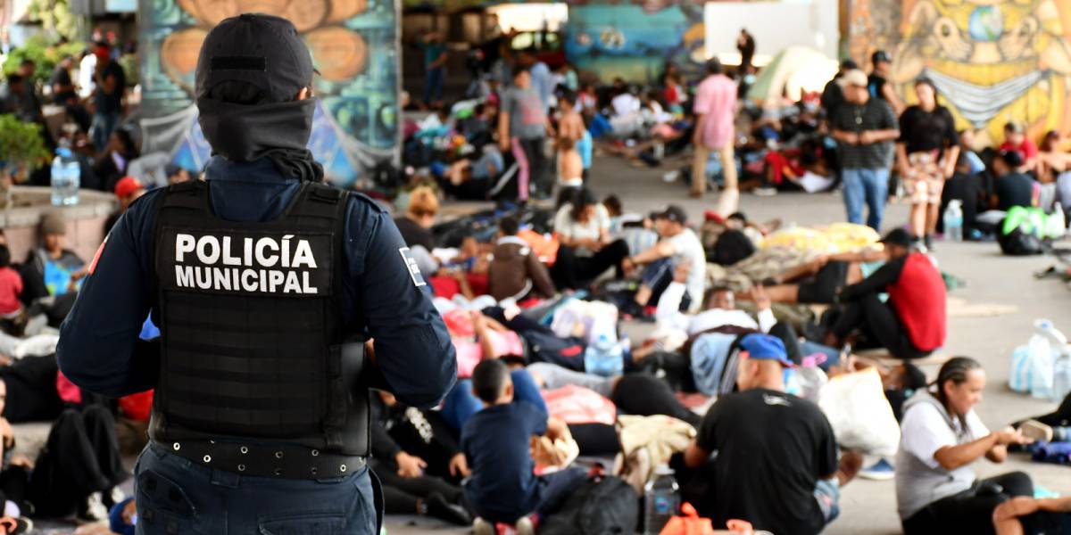 La iniciativa plantea otorgar protección migratoria sin exigir acreditar estatus previo y garantizar atención médica, jurídica y psicológica especializada.