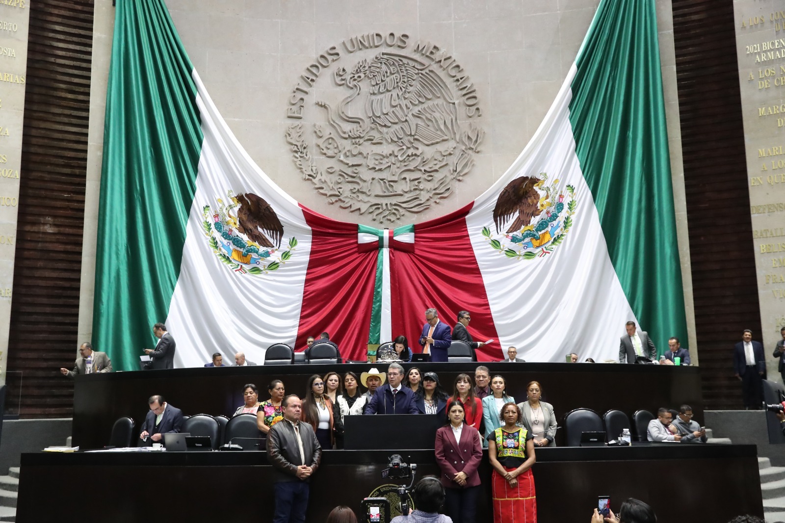 La Jucopo plantea modificar siete artículos de las leyes del Trabajo y de Derechos de Autor para garantizar consentimiento y remuneración a intérpretes y actores frente al uso de IA.