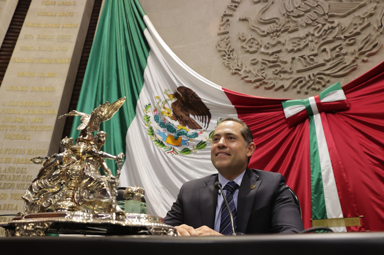 El diputado Raúl Bolaños-Cacho afirma que la alianza con Morena y PT es sólida, descarta uso electoral de programas sociales y pide claridad a la gobernadora de Chihuahua por operativo con agentes extranjeros.