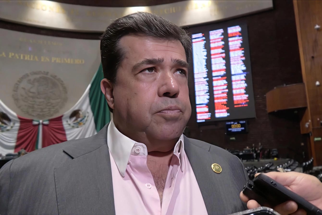 El diputado de Morena aseguró que la CATEM impulsa esquemas para reducir traslados laborales, aprovechar el nearshoring con capacitación técnica y mejorar la movilidad en la capital; además, anunció que llevará al Congreso el tema de las tragamonedas vinculadas al crimen organizado.