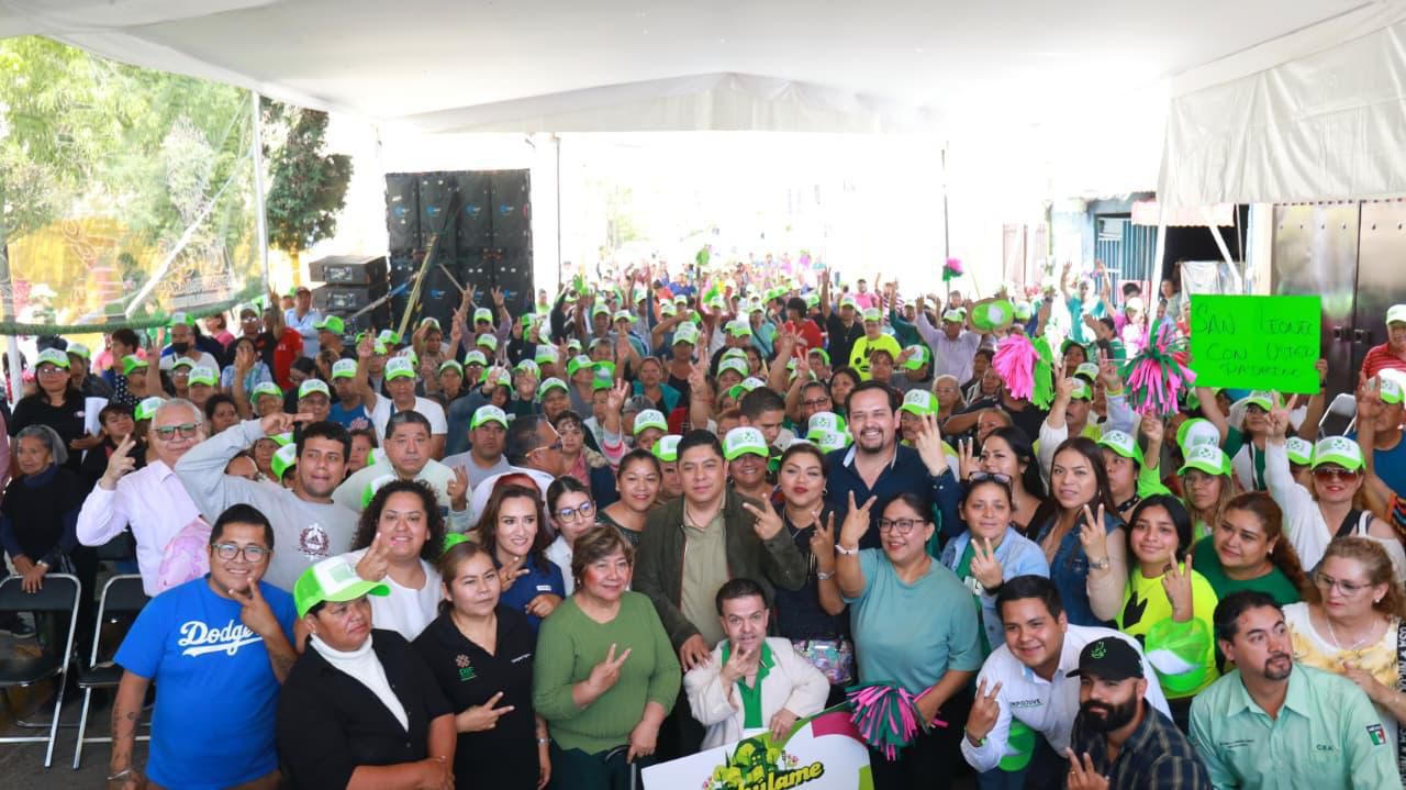 Durante el evento, el mandatario estatal destacó que entre las principales intervenciones se encuentra la modernización del alumbrado público, labores de limpieza, pintura, trabajos de desazolve en la red de drenaje y el fortalecimiento del suministro de agua potable.