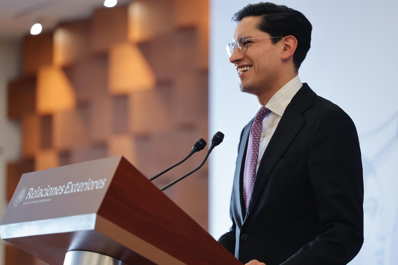 En llamada de trabajo, Roberto Velasco y Marco Rubio subrayaron los progresos en materia de seguridad y la necesidad de atender la movilidad humana con enfoque en derechos humanos.