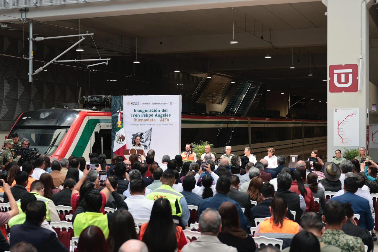Durante la puesta en marcha de la conexión ferroviaria al Aeropuerto Internacional Felipe Ángeles, la mandataria sostuvo que su gobierno garantiza derechos sociales mediante infraestructura estratégica y afirmó: “Gobernamos para el pueblo”.