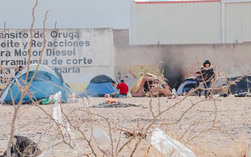 La iniciativa del diputado Ernesto Sánchez Rodríguez plantea modificar la Ley de Migración para privilegiar medidas no privativas de la libertad en casos de niñas, niños, familias y solicitantes de asilo.