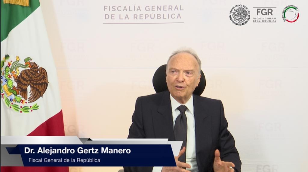  A 100 días de su ratificación por el Congreso, Alejandro Gertz Manero entregó cartas credenciales al rey Carlos III. El exfiscal dejó la FGR en noviembre de 2025 y fue sustituido por Ernestina Godoy.
