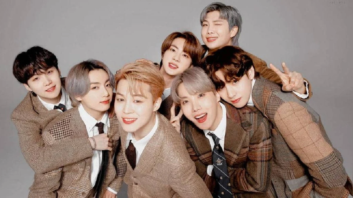 La presidenta confirmó que la agrupación surcoreana acudirá este miércoles por la tarde a Palacio Nacional; destacó el impacto cultural del fenómeno K-pop entre jóvenes mexicanos y adelantó un encuentro con productores del grupo.