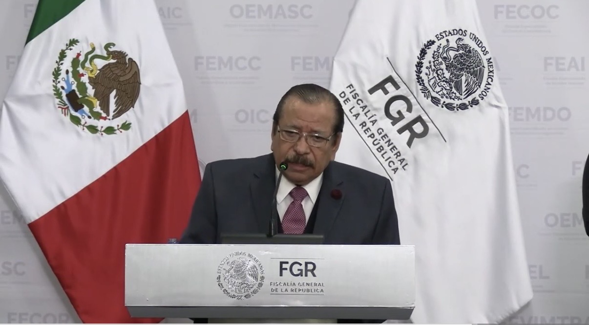 La Fiscalía indicó que la solicitud de detención provisional con fines de extradición, enviada desde Nueva York, no cumple con los requisitos legales en México y advirtió que la difusión del caso puede afectar la investigación.
