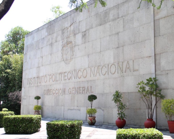 La presidenta afirmó que buscará “democratizar” el proceso de sucesión en el Instituto Politécnico Nacional y defendió el trabajo del actual director, Arturo Reyes Sandoval, ante señalamientos sobre presuntas irregularidades en la institución.