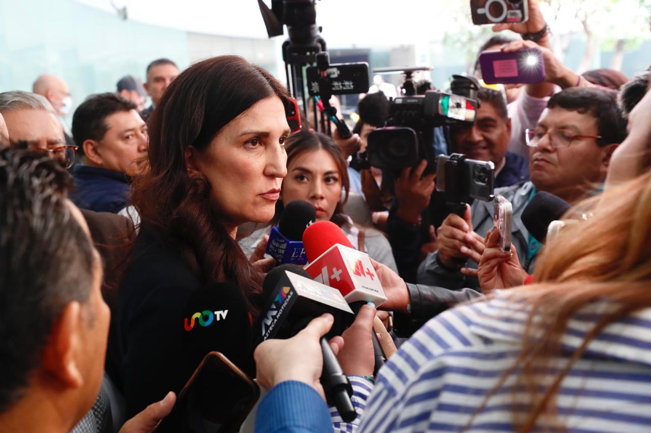 La presidenta de la Mesa Directiva de San Lázaro rechazó la posibilidad de desaforar a la gobernadora de Chihuahua y afirmó que el Estado debe respaldar a quienes combaten al crimen organizado.