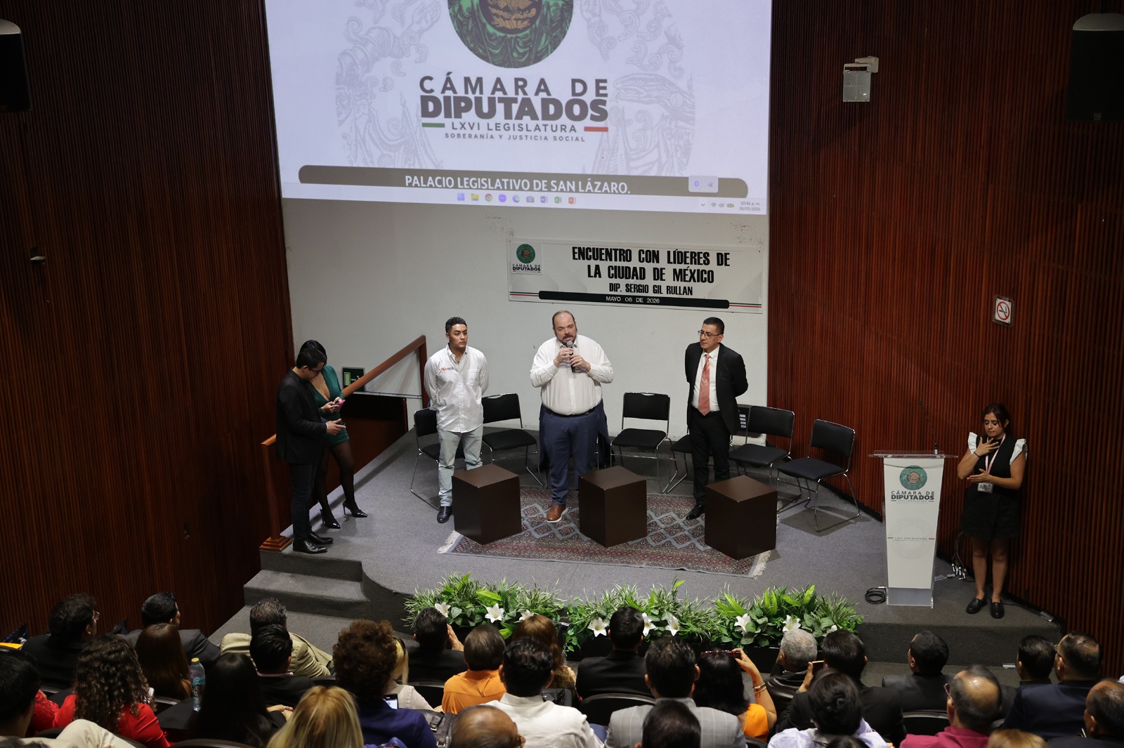 Legisladores emecistas plantearon reducir la jornada laboral, ampliar derechos laborales y fortalecer la participación de jóvenes y sectores productivos en la toma de decisiones.