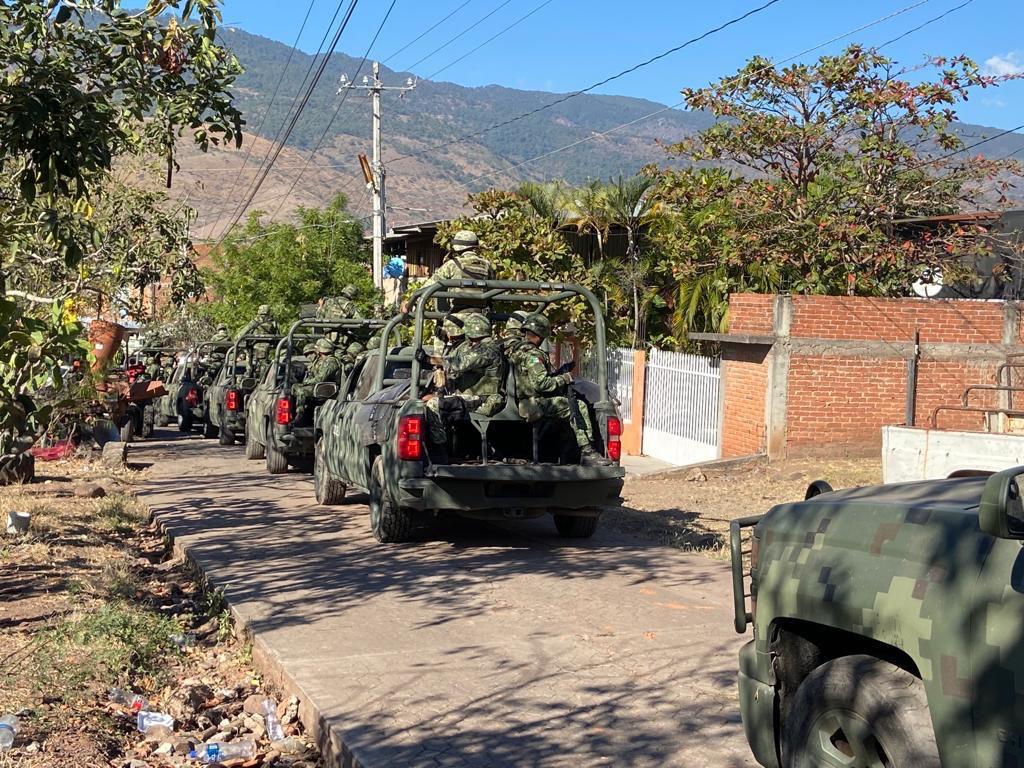 La agresión ocurrió durante un patrullaje del Ejército y la Guardia Nacional en la localidad de Arúmbaro, en el municipio de Cotija; la FGR ya investiga los hechos.