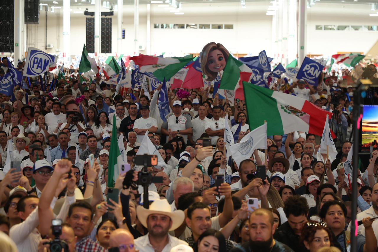 Panistas arroparon a Maru Campos; Calderón defendió su estrategia.