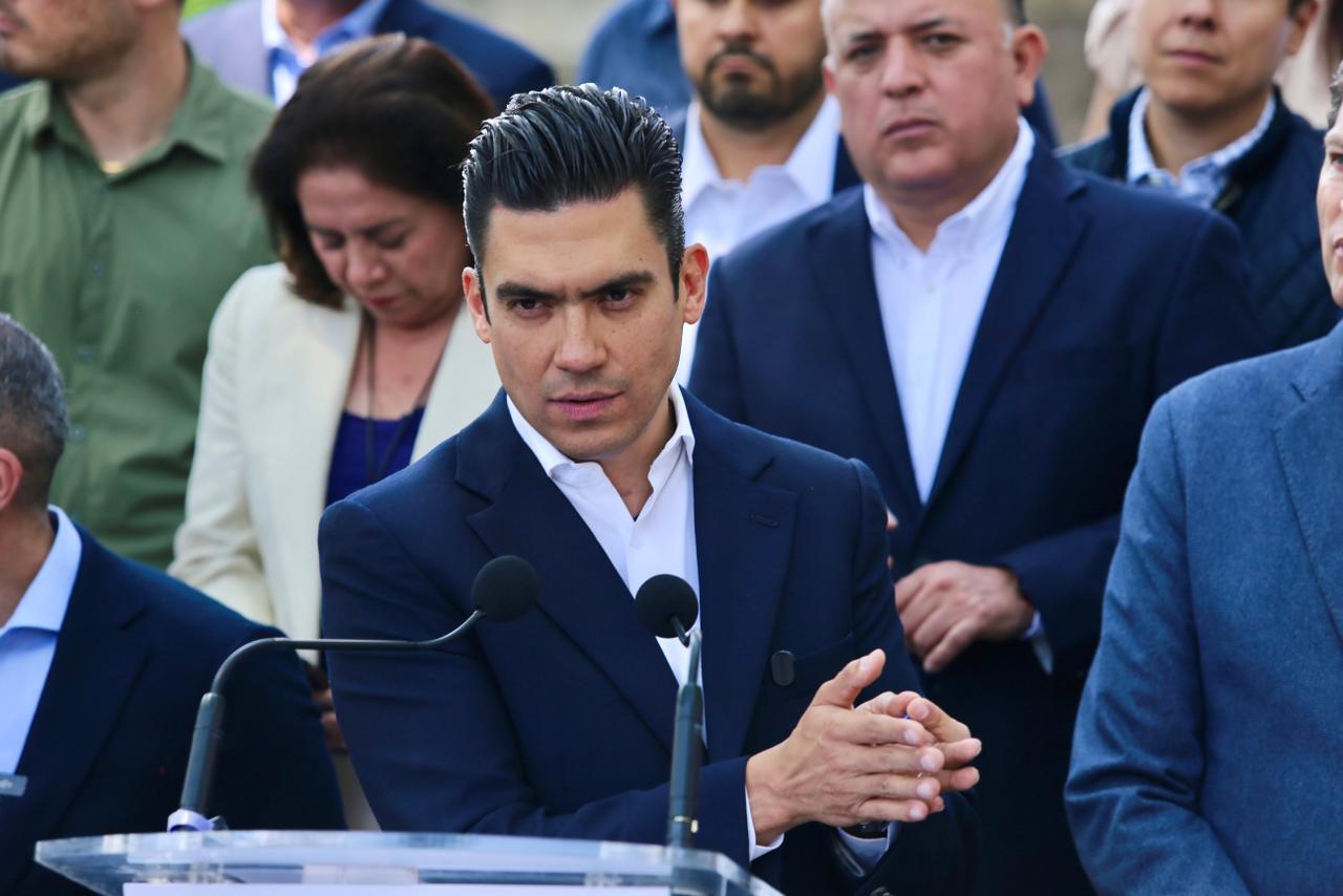El dirigente nacional panista, Jorge Romero, aseguró que Morena utiliza las instituciones del Estado para intimidar a gobiernos de oposición y adelantó acciones en defensa de la gobernadora de Chihuahua. 