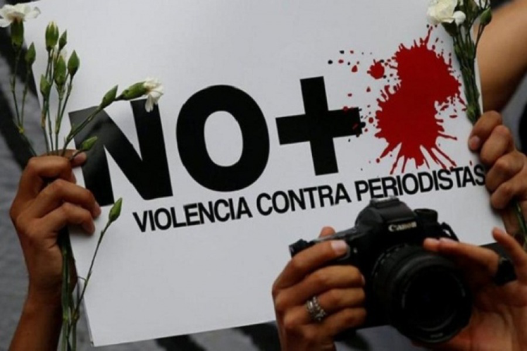 La organización alertó sobre el aumento del acoso judicial contra la prensa y calificó la desaparición del INAI como un retroceso en materia de acceso a la información.