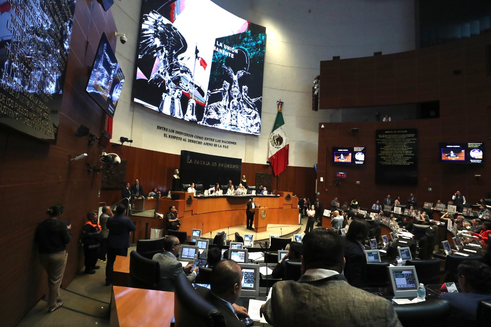 La presidenta también remitió diversos informes financieros y presupuestales; además, se notificó el nombramiento de la gobernadora interina de Sinaloa y la reincorporación de un diputado del PT.