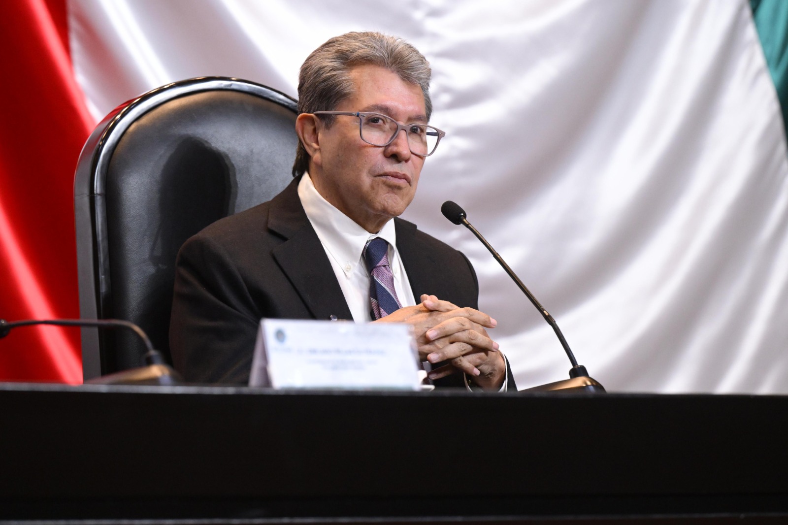 El coordinador de Morena en San Lázaro aseguró que la presidenta “no está sola” y rechazó las descalificaciones en su contra; afirmó que México no puede ser usado como “piñata electoral” en Estados Unidos.