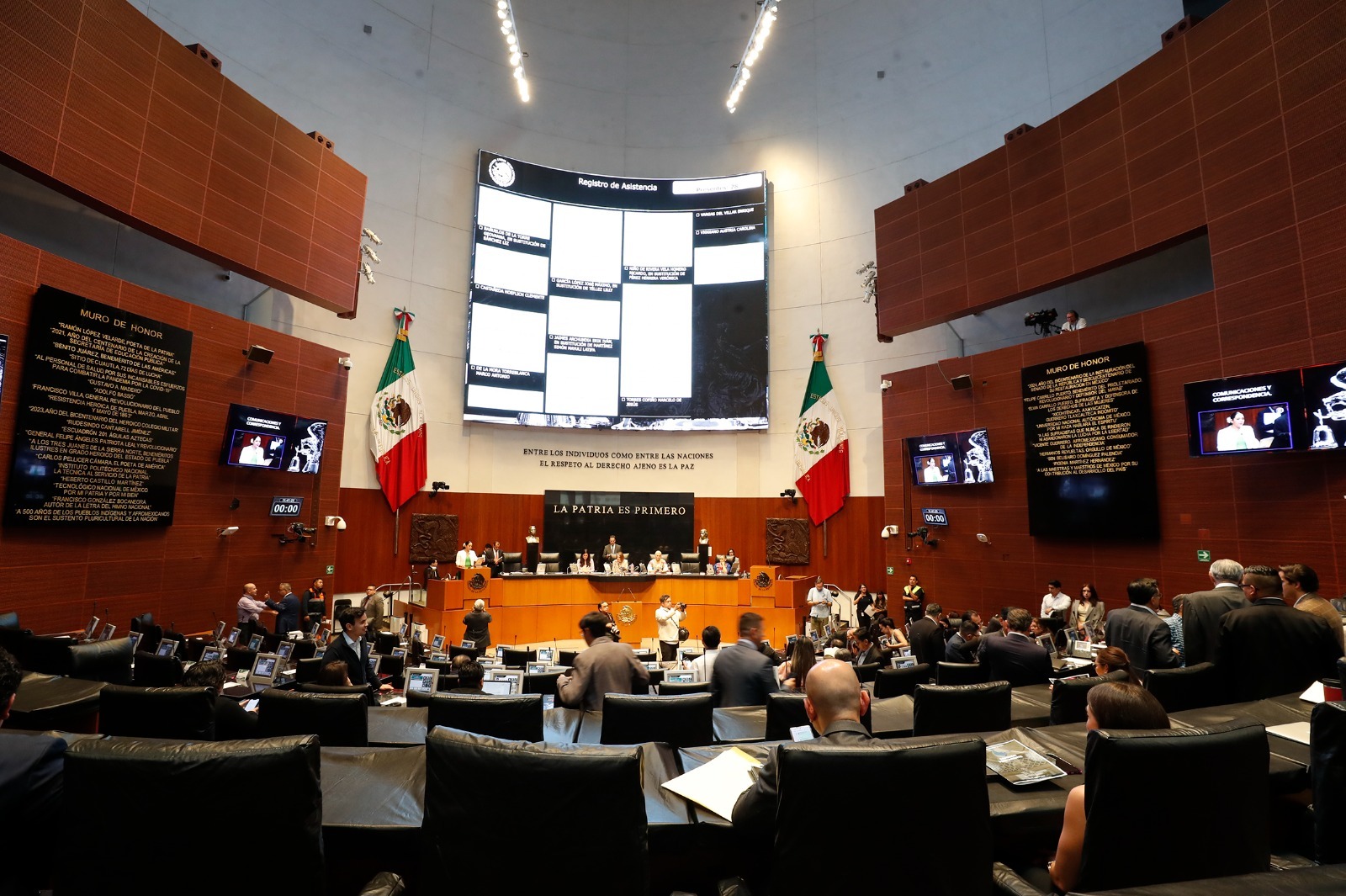 La propuesta presidencial plantea que la próxima elección judicial coincida con la revocación de mandato, fortalece a los Comités de Evaluación y crea nuevas reglas para candidaturas, paridad y operación de la Suprema Corte.