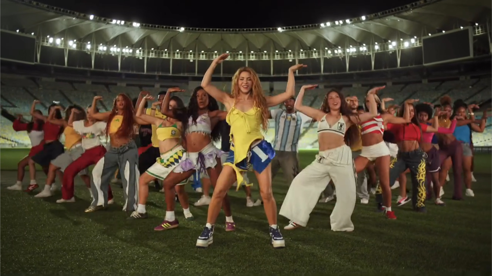 La cantante colombiana volverá a poner voz a una Copa del Mundo; el tema será lanzado oficialmente el próximo 14 de mayo y contará con la colaboración de Burna Boy.