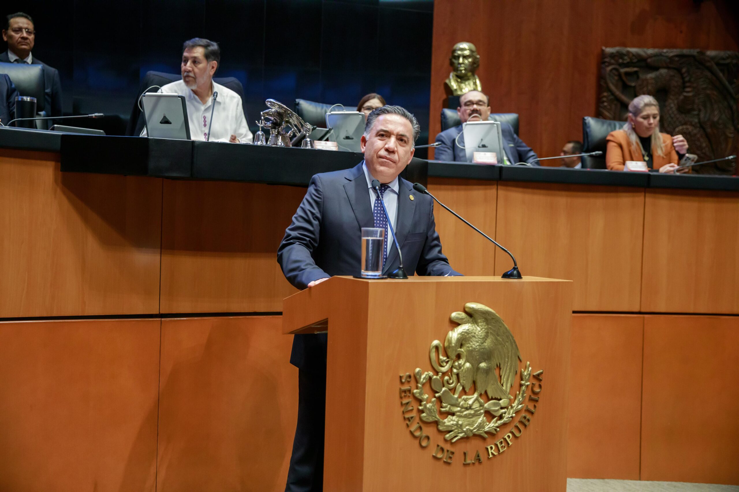 El senador de Morena rechazó vínculos criminales y aseguró que enfrentará personalmente cualquier investigación abierta en su contra
