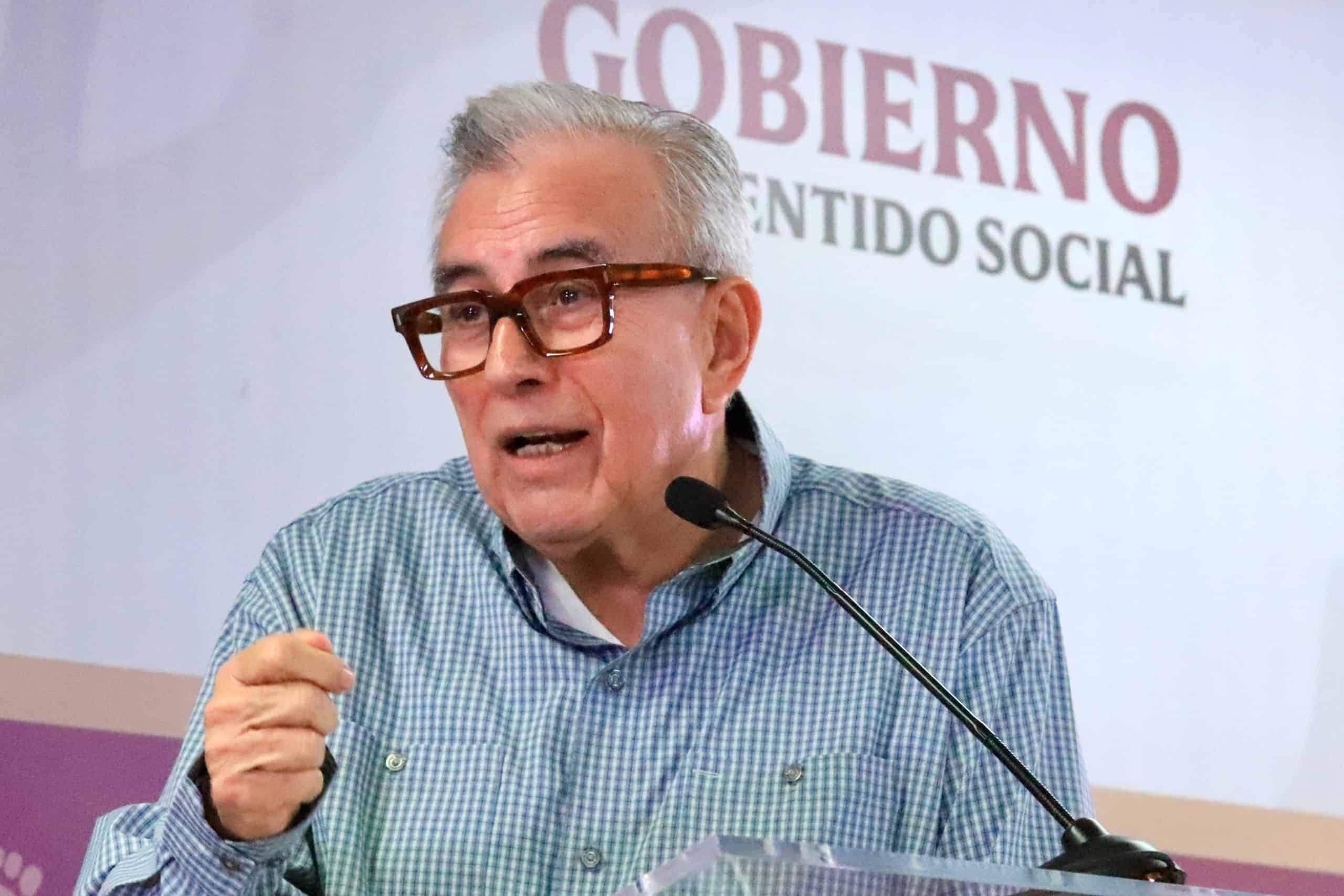 El titular de la SSPC rechazó que la ubicación del gobernador con licencia sea reservada y aseguró que no tiene escoltas federales.