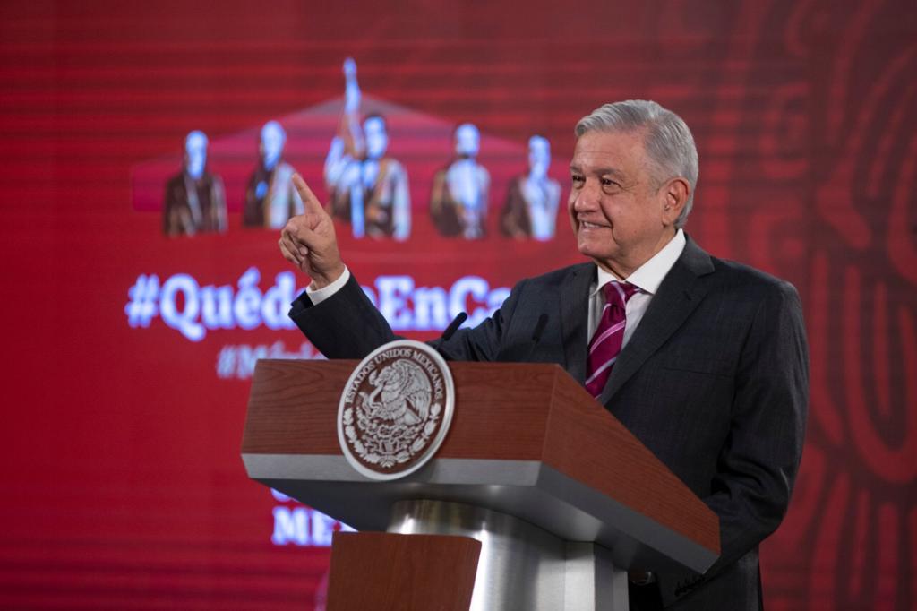 El expresidente respalda a Sheinbaum y cuestiona el giro político de Trump.