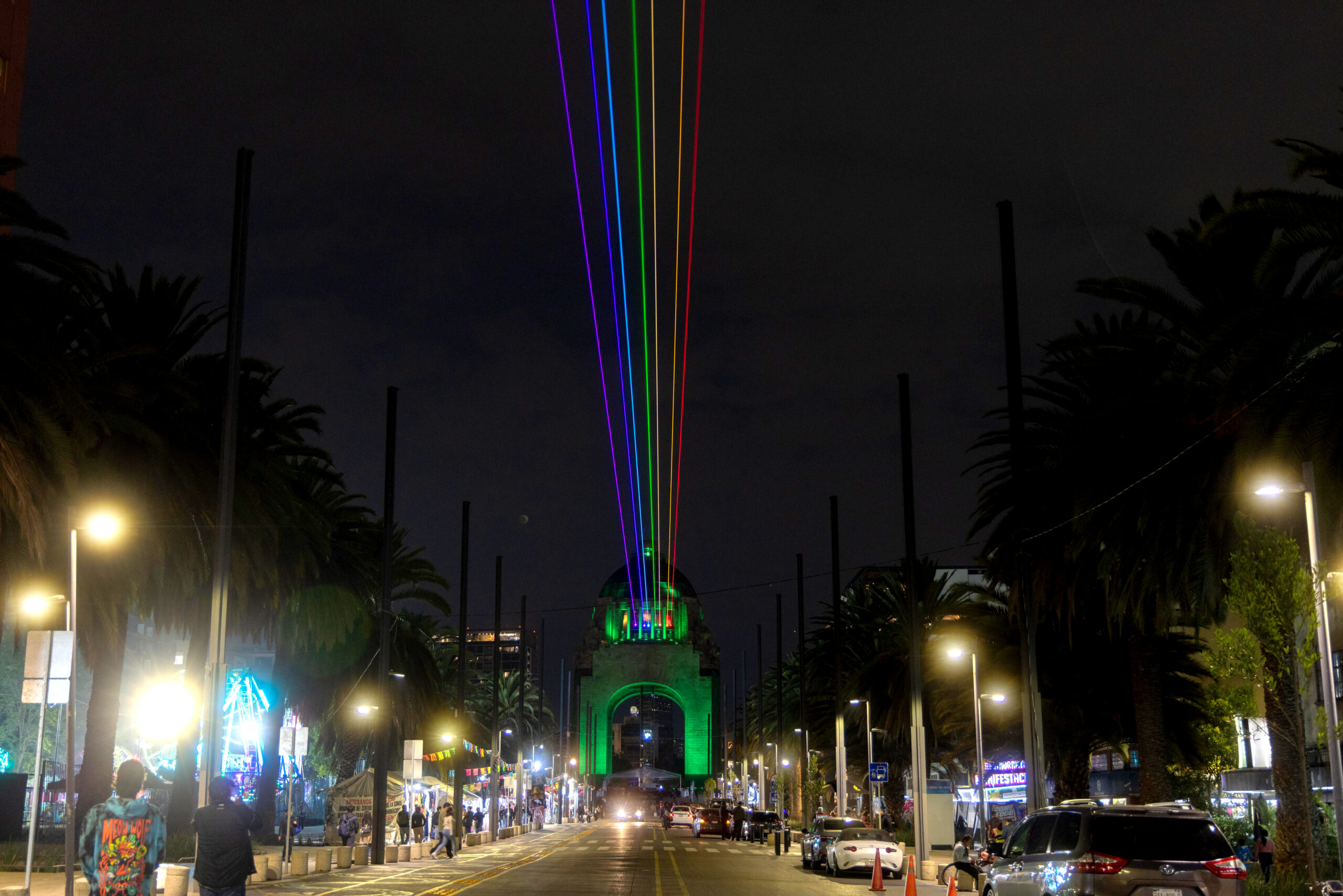 Arcoíris Global ilumina la CDMX con mensaje de inclusión.