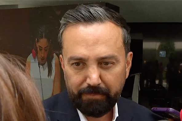 Morena inicia selección por encuestas y prevé ganar 17 estados.