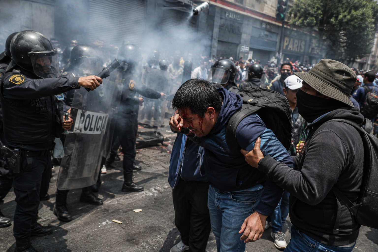 CNTE denuncia agresión policial en CDMX; dos maestros resultan heridos