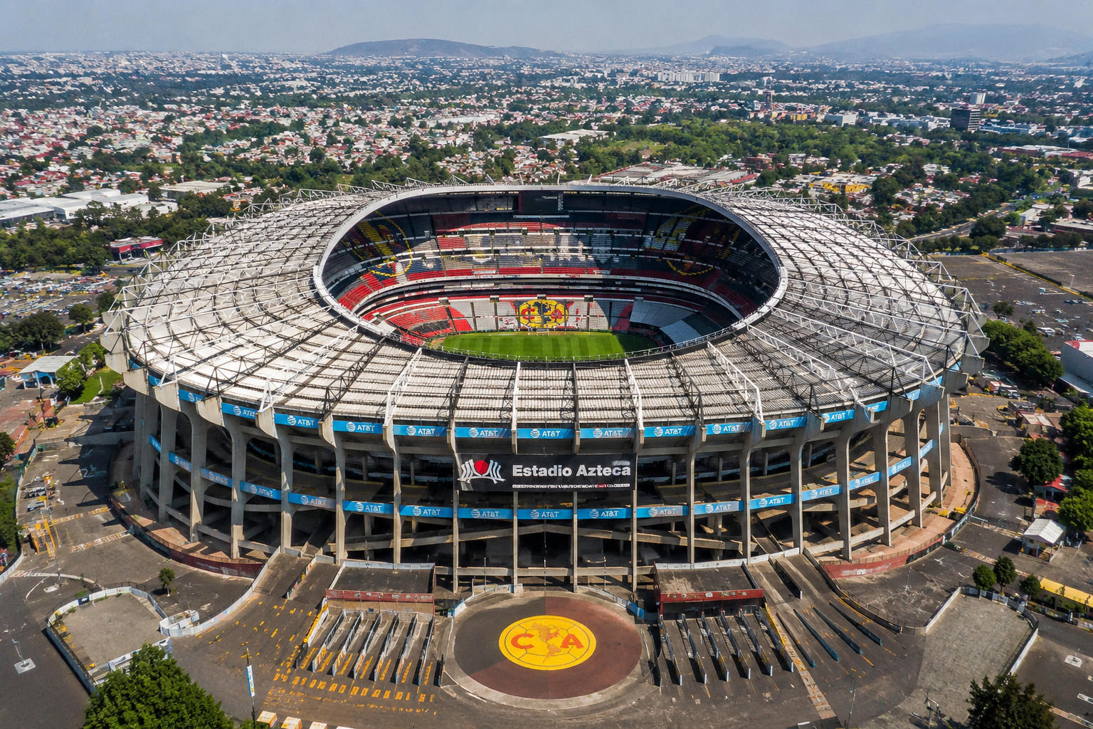 Ofrecía acceso a partidos del Mundial mediante su gafete oficial.