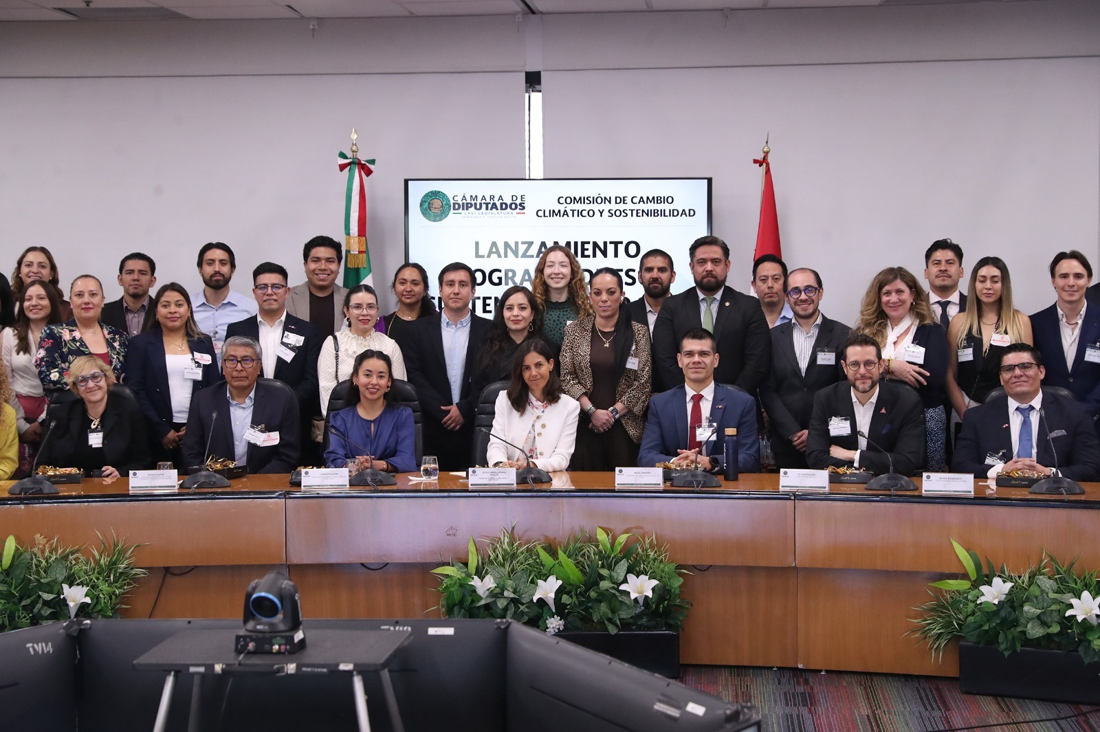 La diputada Alejandra Chedraui advirtió que los impactos del cambio climático representan riesgos económicos, sociales y ambientales cada vez más severos.