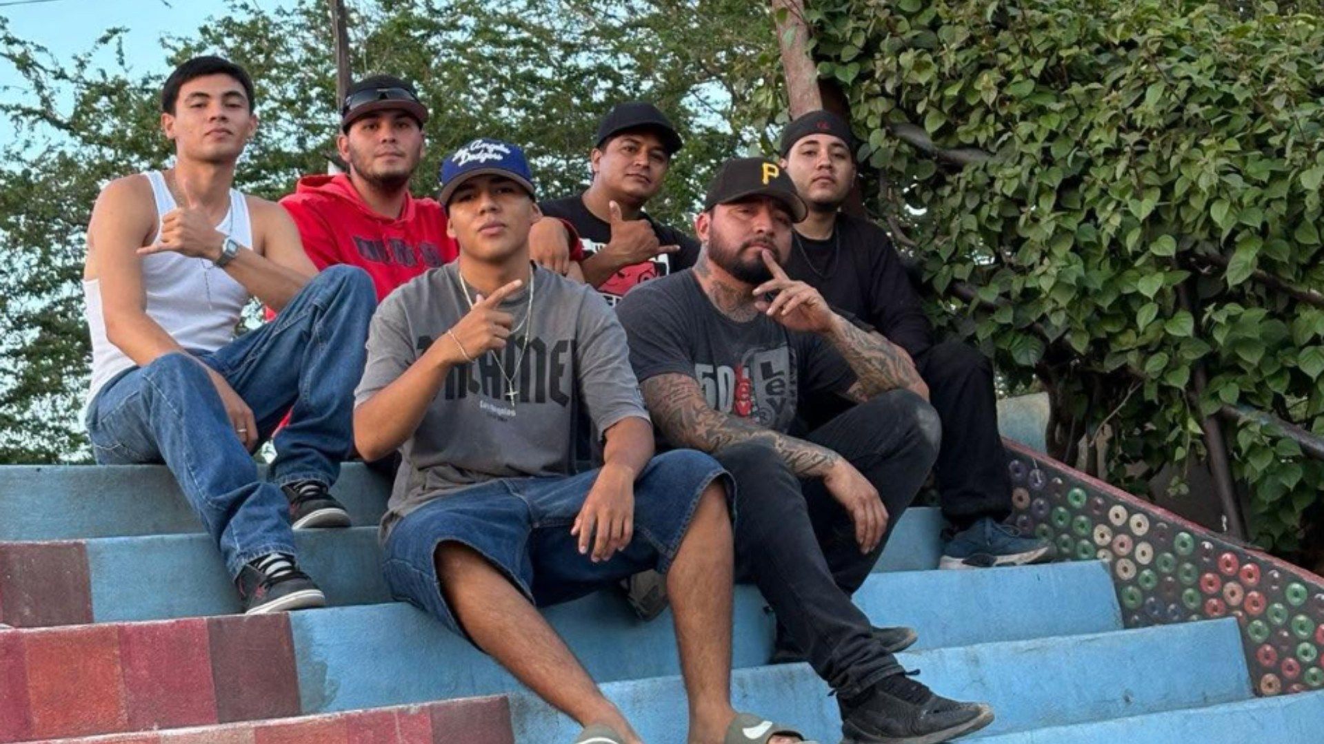 Familias perdieron contacto con los jóvenes cerca de El Rosario.