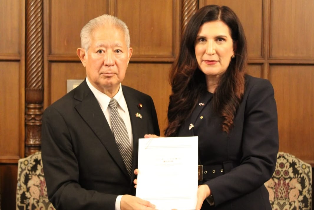México fortalece la relación con Japón en inversión y diálogo legislativo.