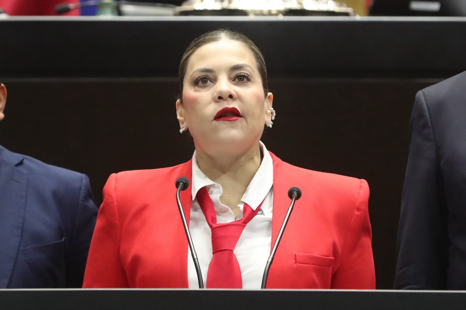 Reforma busca frenar lavado de dinero con control judicial y audiencia.