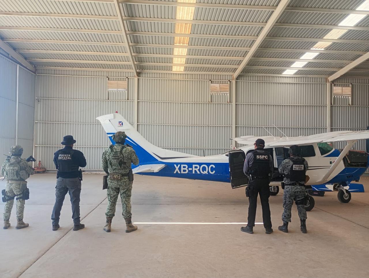Aseguran cocaína, armas y vehículos en operativo conjunto en BC.