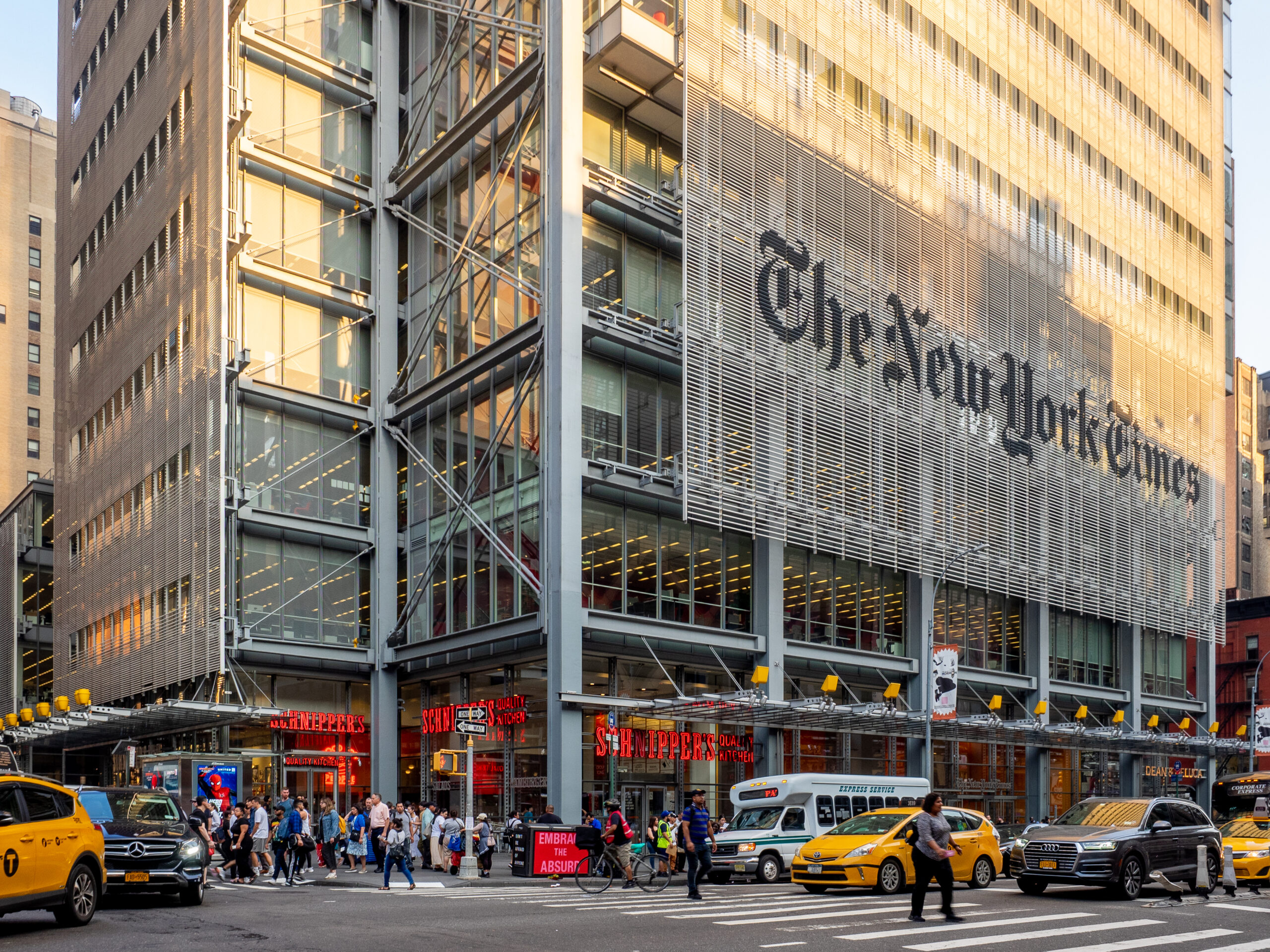 La presidenta afirmó que no existe información oficial que respalde la publicación de The New York Times y cuestionó que el reportaje se base en fuentes anónimas.