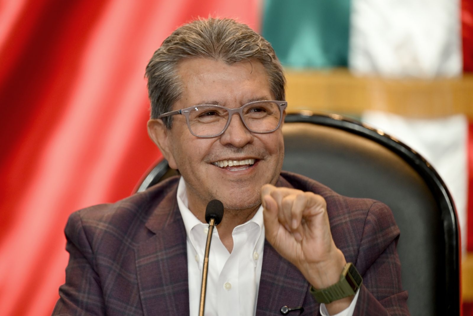 Pide dejar la apatía y participar en la transformación del país