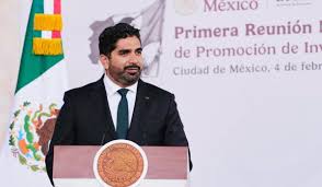 Avalan nombramiento con 27 votos; PAN, PRI y MC cuestionan perfil.