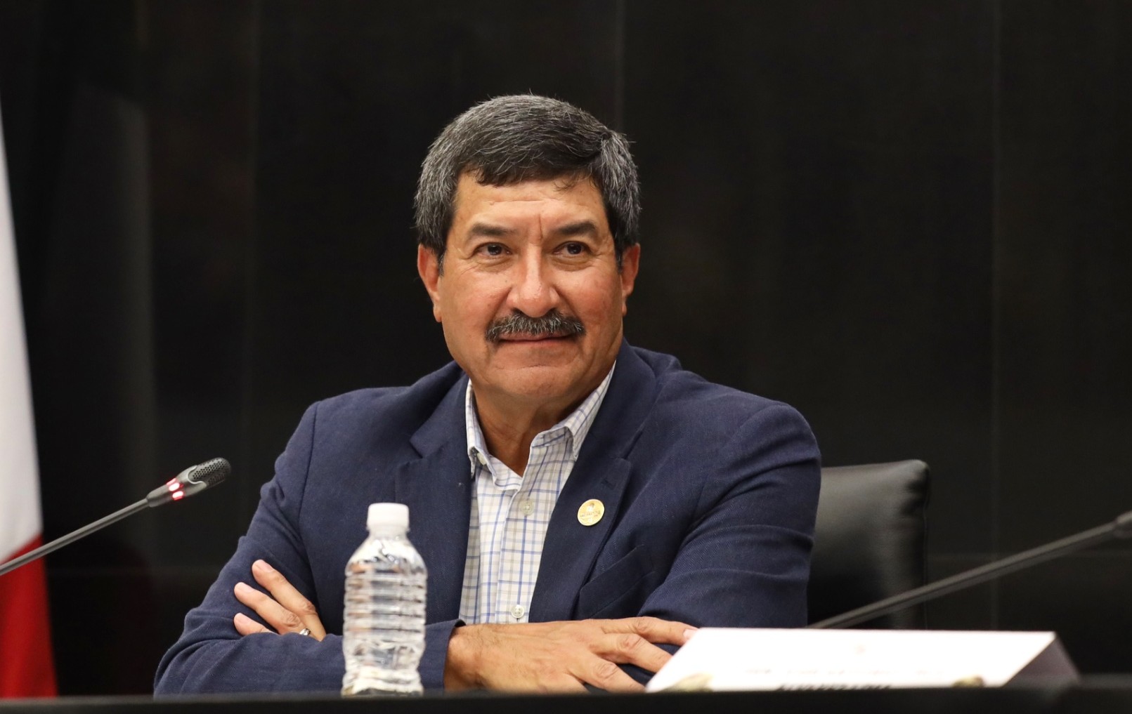Senador retira recurso; mantiene apuesta por investigación en la FGR