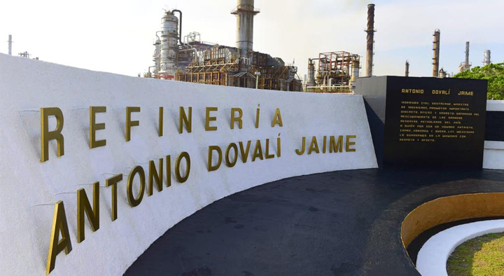 Pemex reporta paro en caldera y activa protocolos en Salina Cruz.