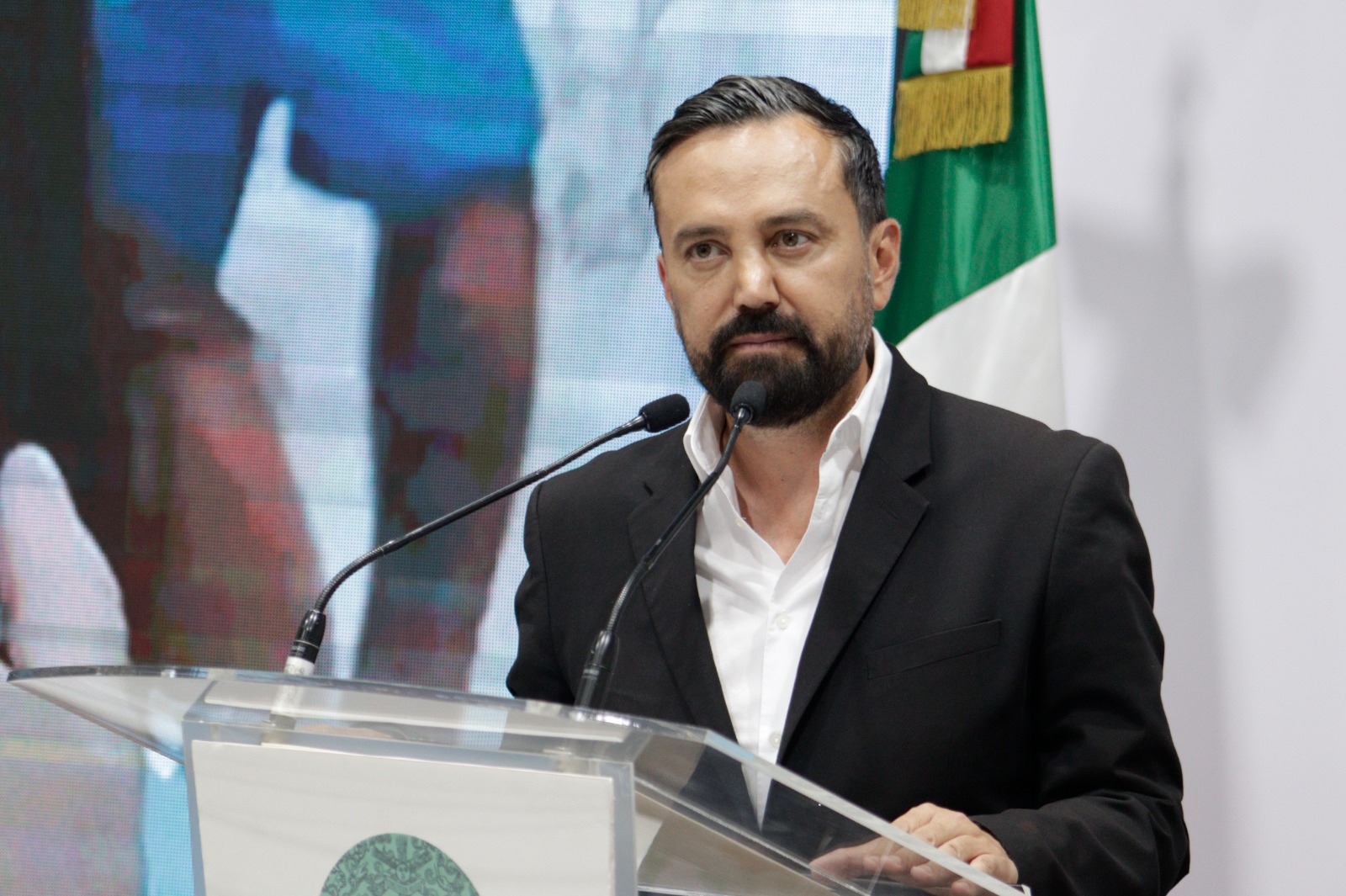 Morena rechaza censura y acusa a oposición de desinformar.