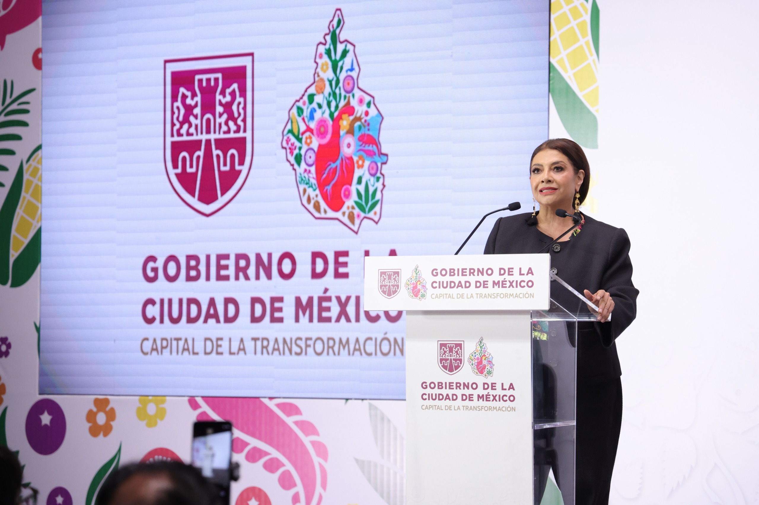 Tras la tragedia, CDMX restringirá accesos e instalará más pantallas.