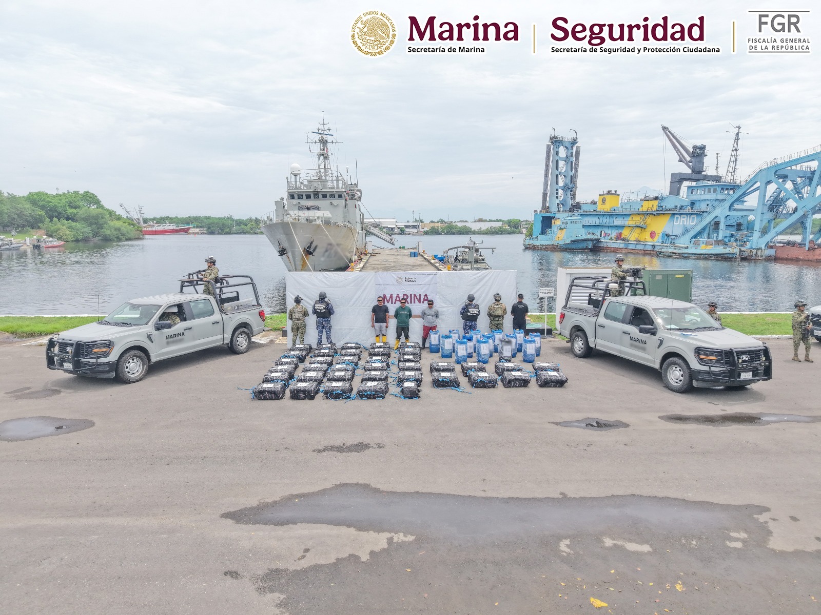 Aseguran 1.1 toneladas de cocaína; tres detenidos en Chiapas.