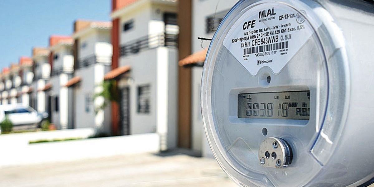 Buscan ajustar tarifas de CFE para proteger la economía familiar.