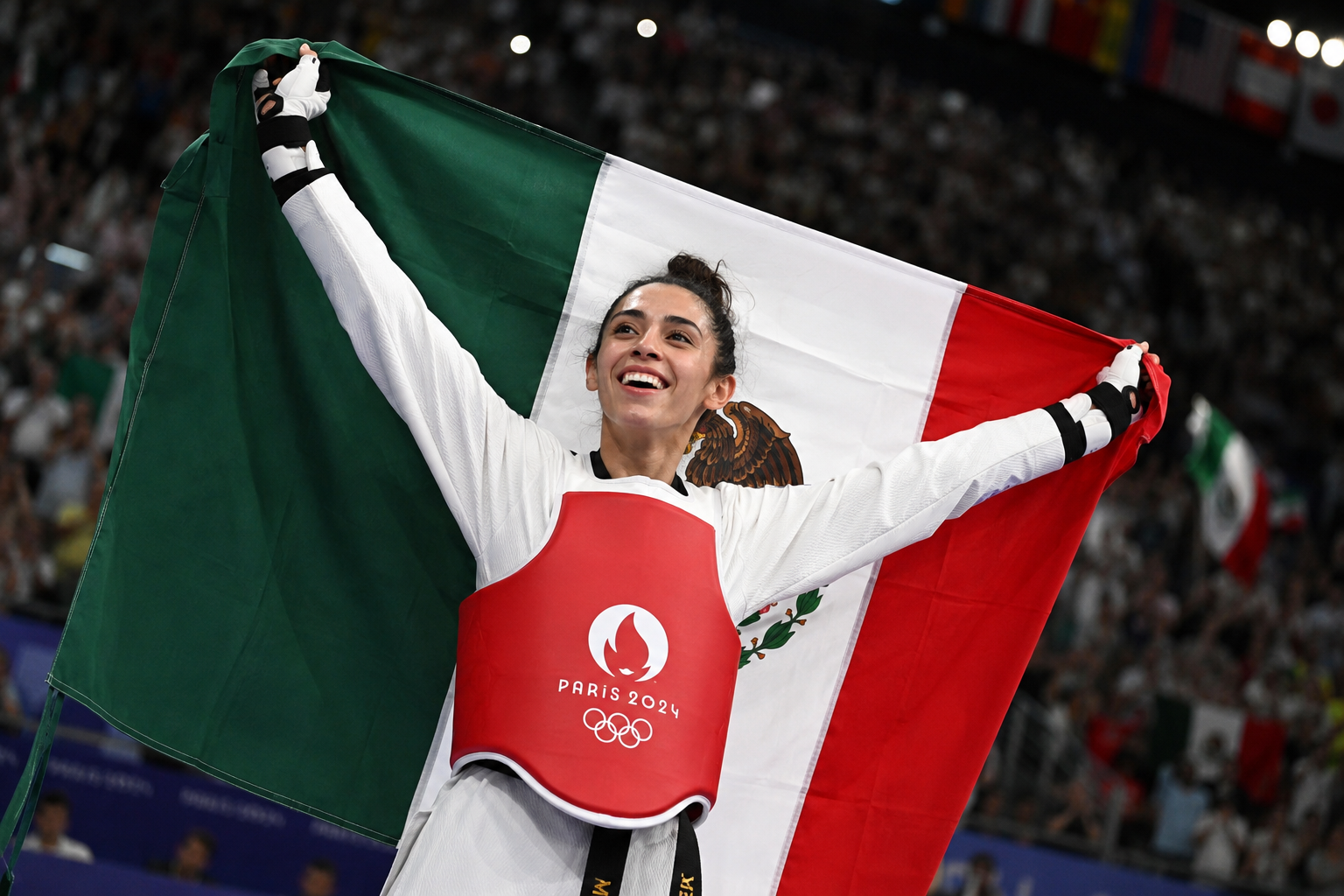 México domina la segunda jornada y se afianza como potencia regional.