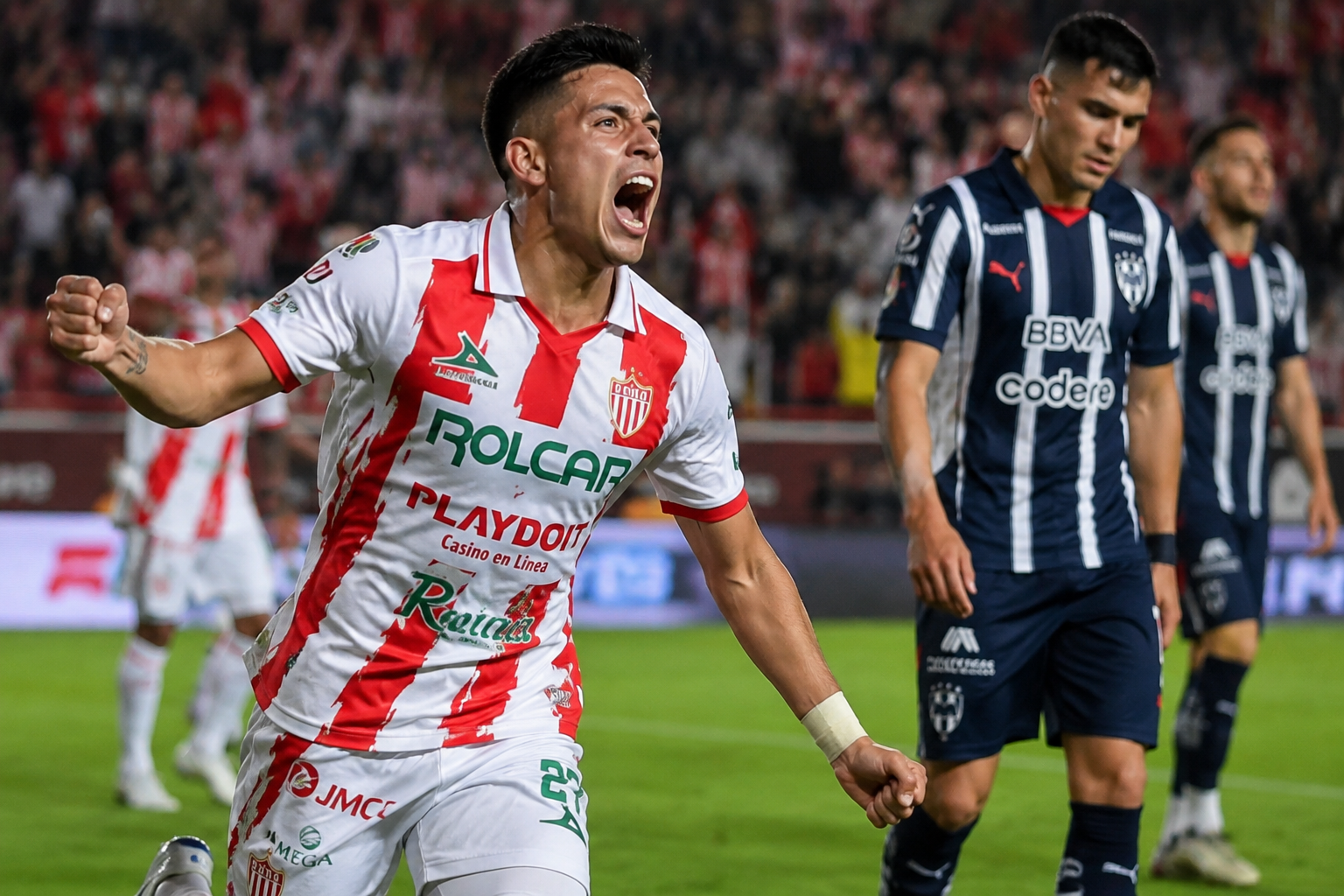 Necaxa derrotó 2-1 a Monterrey con un gol en tiempo agregado.