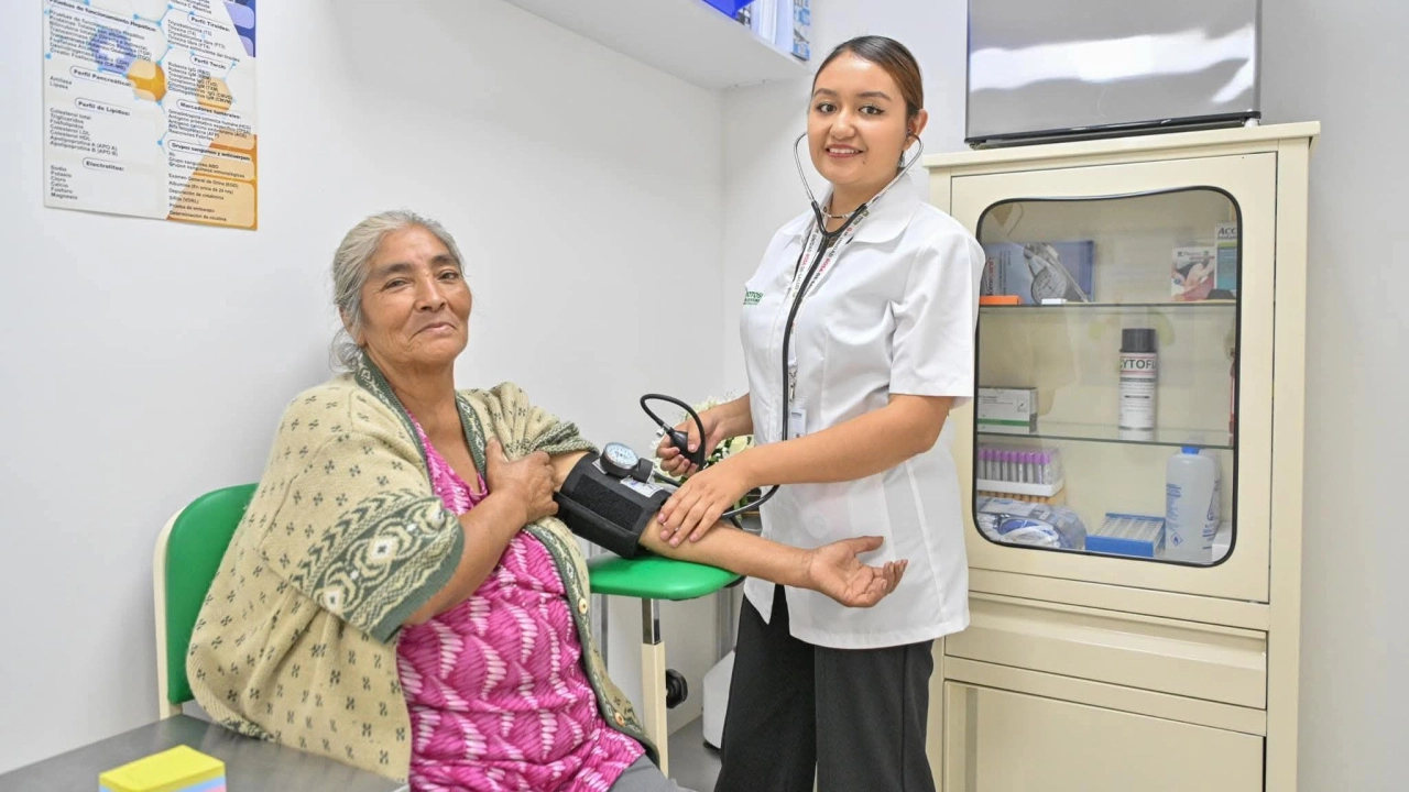 Ampliarán cobertura de salud con 400 consultorios gratuitos en el estado.
