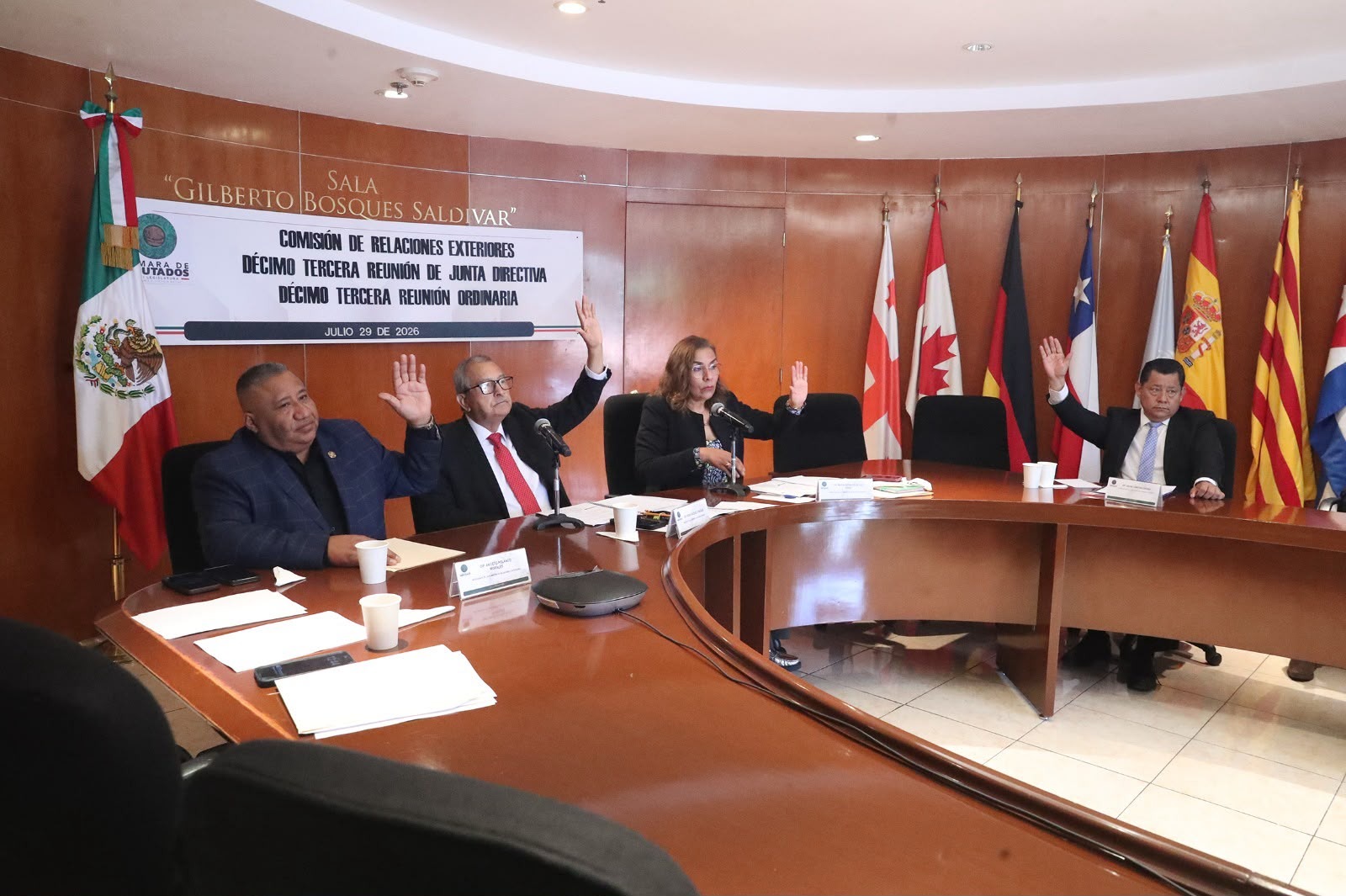 Diputados respaldan acciones penales por muerte de 17 migrantes.